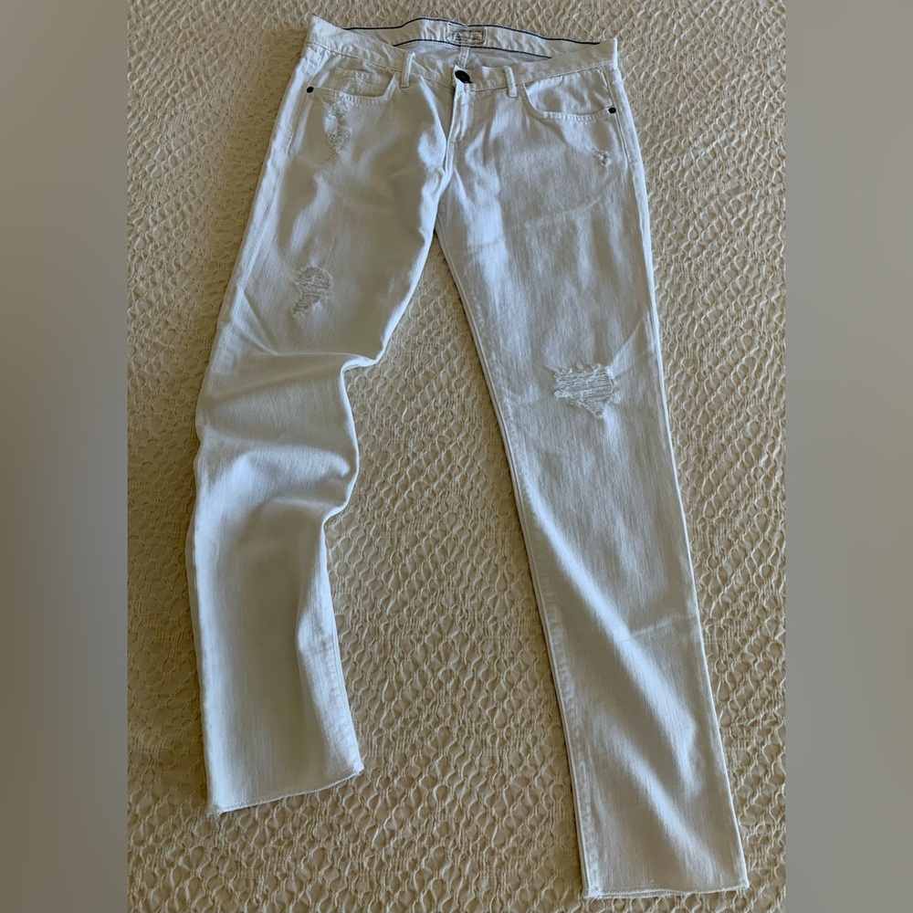 Premium Denim, they’re too big in me